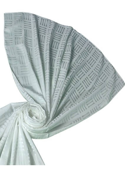 Ipeksi Dokulu Jakarlı Geometrik Desenli Şal 75X190 cm