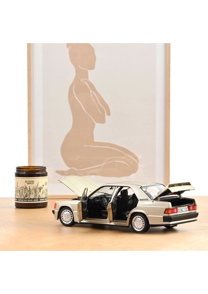 1/18 Mercedes-Benz 190 E 2.3-16 1984 Smoke Silver Metallic modelleri