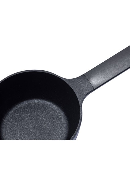 Siyah Inci Sos Tenceresi 16 cm