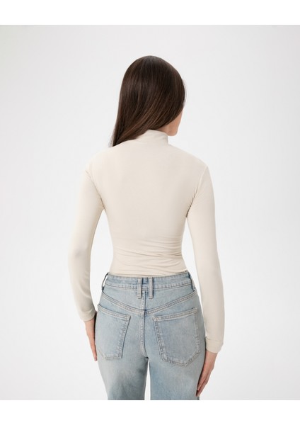Kadın Krem Balıkçı İçlik - EcoVero™ Viskoz, Yarı Balıkçı Yaka, Uzun Kollu, Tek Kat İnce Isı Katmanı fiyatları