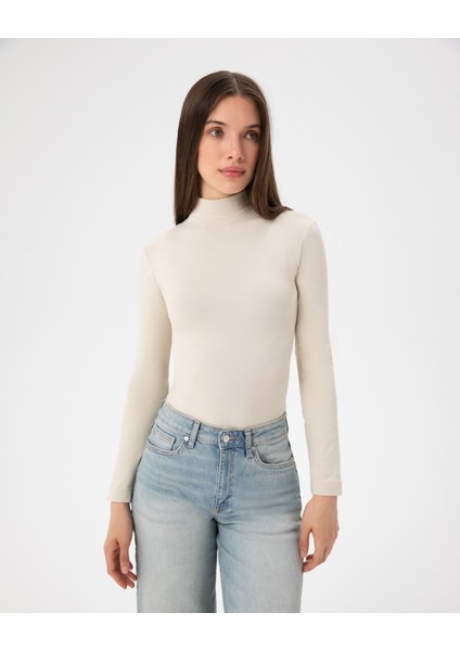 Kadın Krem Balıkçı İçlik - EcoVero™ Viskoz, Yarı Balıkçı Yaka, Uzun Kollu, Tek Kat İnce Isı Katmanı modelleri
