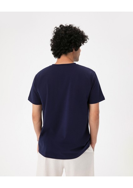 Erkek Lacivert Indigo Basic T-Shirt - Organik Pamuk, Kalın Bantlı Yaka, Rahat Kesim, Nefes Alan Günlük Tişört fiyatları