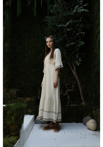 Nakışlı Muslin Elbise indirimleri