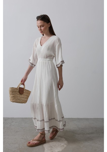 Nakışlı Muslin Elbise indirimleri