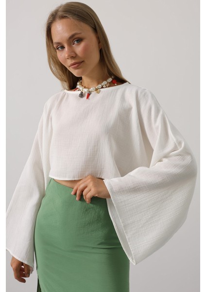 Yarasa Kollu Crop Bluz