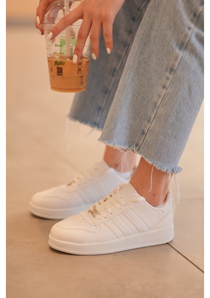 Kadın Beyaz Günlük Sneaker fırsatları