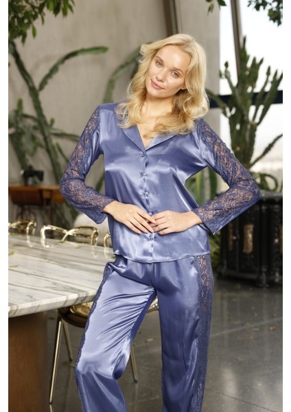 Kadın Lacivert Dantel Detaylı Düğmeli Saten Pijama Takımı Zarif ve Modern 2’li Set indirimleri