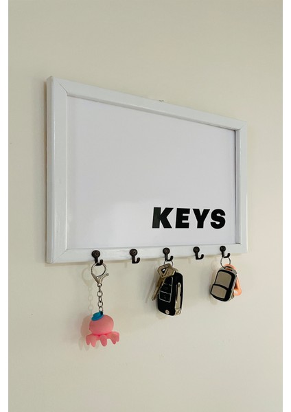 Beyaz Çerçeveli Keys Yazılı Duvar Askılı Anahtarlık Dekoratif Anahtar Askısı