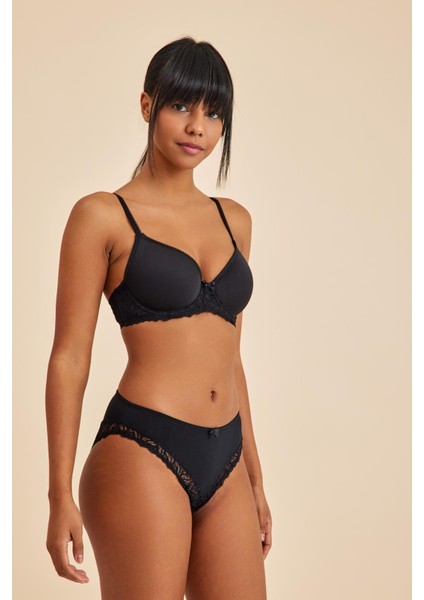 Luna Siyah Dantelli Slip Külot