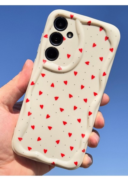 Samsung Galaxy S25 Kılıf Kamera Korumalı Dalga Kenarlı Kırmızı Kalp Desenli Silikon Kapak fırsatları