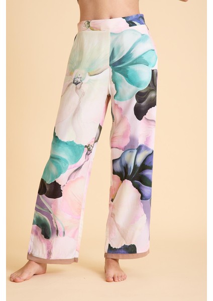 Paradise Çiçek Desenli Ultra Hafif Viskon Ipeksi Pijama Set