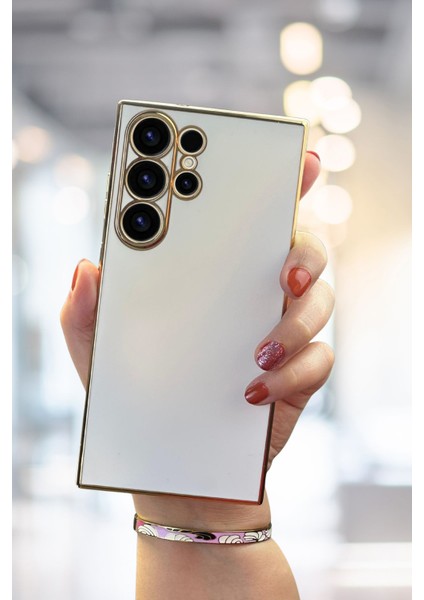 Samsung Galaxy S23 Ultra Kılıf Parlak Kenarlı Altın Işlemeli Kamera Korumalı Bark Kapak