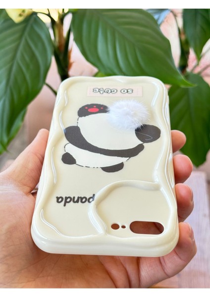 Apple iPhone 7/8 Plus Uyumlu Kılıf Tasarımlı Desenli Kamera Korumalı Panda Beyaz Püsküllü Silikon Kapak