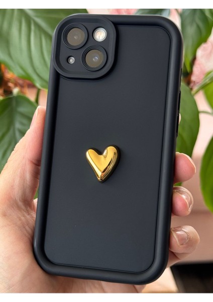 Apple iPhone 13 Kılıf 3D Kalp Tasarımlı Siyah Desenli Yumuşak Kamera Korumalı Silikon Kapak fırsatları