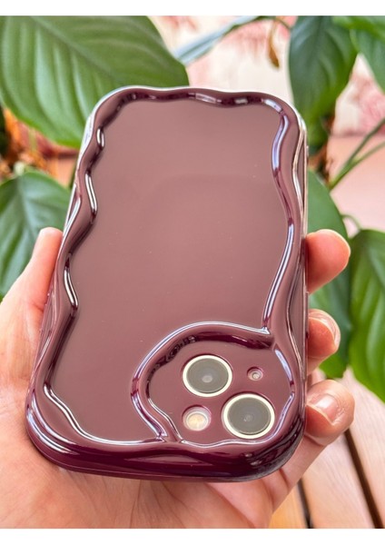 Apple iPhone 15 Uyumlu Kılıf Kamera Korumalı Dalga Kenarlı Darbe Emici Bordo Silikon Kapak
