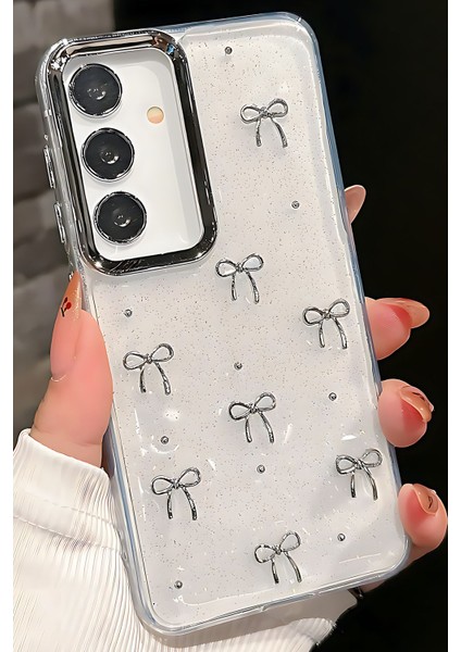 Samsung Galaxy S24 Fe Uyumlu Kılıf Fiyonk Desenli Şeffaf Simli Gümüş Kamera Çıkıntılı Parlak Kapak