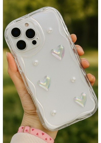 Apple iPhone 16 Pro Max Kılıf 3D Kalpli Inci Tasarımlı Desenli Kamera Korumalı Şeffaf Silikon Kapak