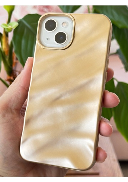 Apple iPhone 13/14 Kılıf Parlak Kabartmalı Dalga Tasarımlı Desenli Gold Darbe Emici Silikon Kapak indirimleri