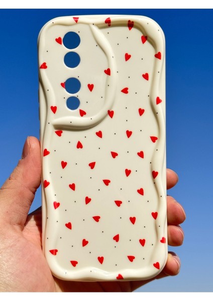 Honor 90 Kılıf Kamera Korumalı Dalga Kenarlı Kırmızı Kalp Desenli Silikon Kapak