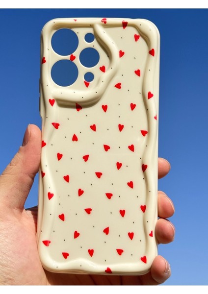 Xiaomi Redmi 12 4g Kılıf Kamera Korumalı Dalga Kenarlı Kırmızı Kalp Desenli Silikon Kapak