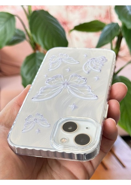 Apple iPhone 13 - 14 - 15 Uyumlu Kılıf Tüylü Hologram Kelebek Desenli Darbe Emici Kamera Korumalı Silikon indirimleri