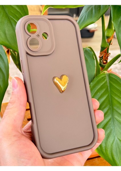 Apple iPhone 16 Kılıf 3D Kalp Tasarımlı Kahverengi Desenli Yumuşak Kamera Korumalı Silikon Kapak
