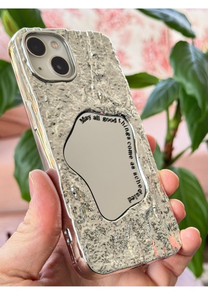 Apple iPhone 13/14 Uyumlu Kılıf Aynalı Dalga Tasarımlı Desenli Darbe Emici Kamera Korumalı Silikon Kapak