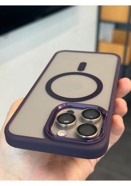 Apple iPhone 15 Pro Max Kılıf Kamera Çıkıntılı Margsafe Wireless Şarj Destekli Kenarı Renkli Hassas Butonlu Kapak