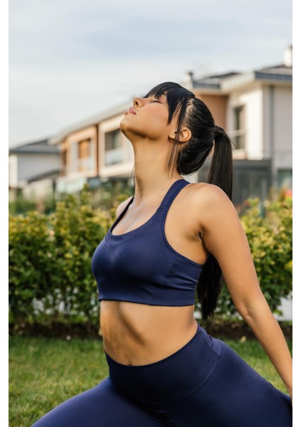 Sportive Lacivert Light Touch Toparlayıcı Etkili Sporcu Sütyeni modelleri