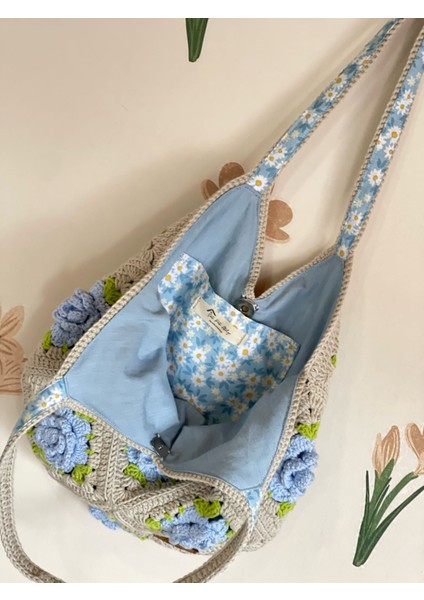 Mavi Gül Motif Detaylı Örgü Çanta