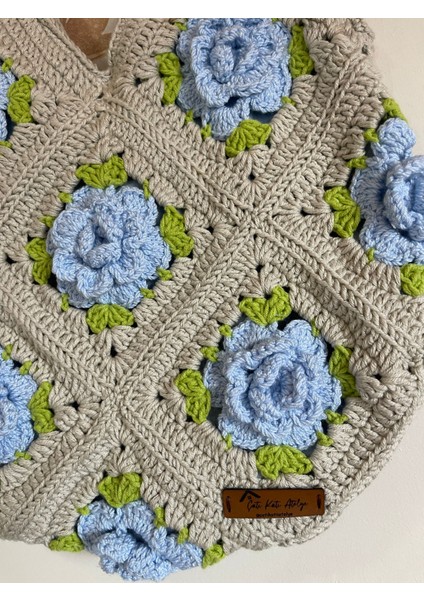 Mavi Gül Motif Detaylı Örgü Çanta