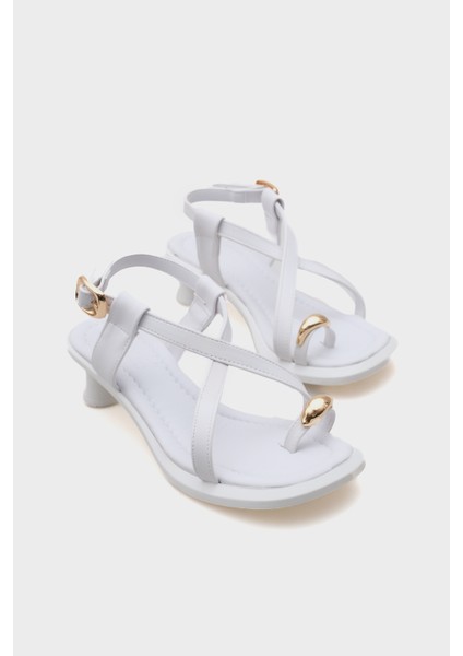 Vally Orta Topuklu Parmak Arası Kadın Sandalet fiyatları