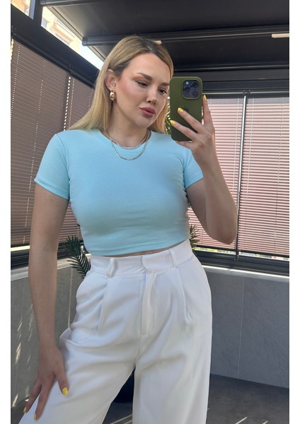 Bebe Mavisi Yarım Kollu Slim Basic Crop indirimleri