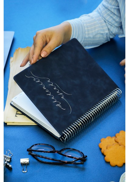Vegan Deri Spiralli Akademik AJANDA-2025–2026 | 17X23 Cm. | Ayraçlı | Premium Sert Kapak| Blue Mind modelleri