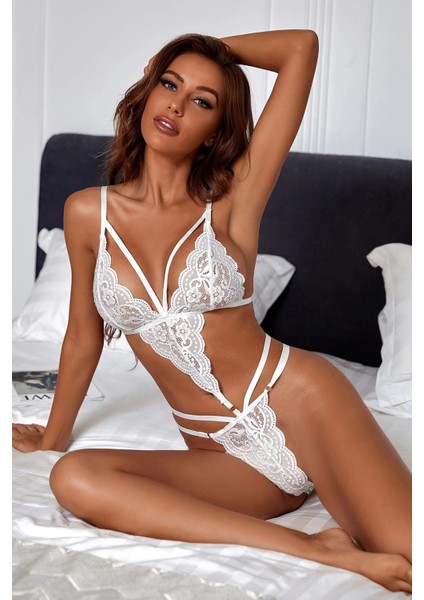 Kadın Beyaz Dantel Cut - Out Lastik Detaylı Şık Gecelik