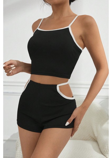 Kadın Siyah Beyaz Şortlu Cut - Out Detaylı Gecelik Takımı