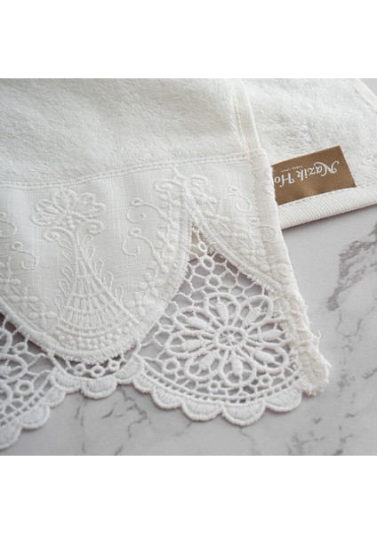 Emma Dantelli El Havlusu (30 x 50 Cm) fiyatları