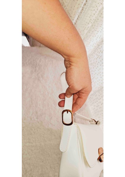 Beyaz Kısa ve Uzun Kemer Askılı Çanta fırsatları