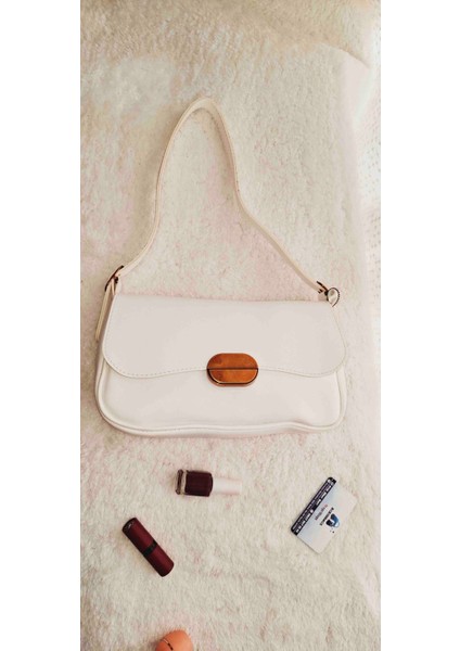 Beyaz Kısa ve Uzun Kemer Askılı Çanta indirimleri