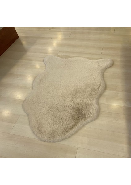 Mollıs Tekil Beıge Bej Suni Tavşan Postu 80X120 cm modelleri