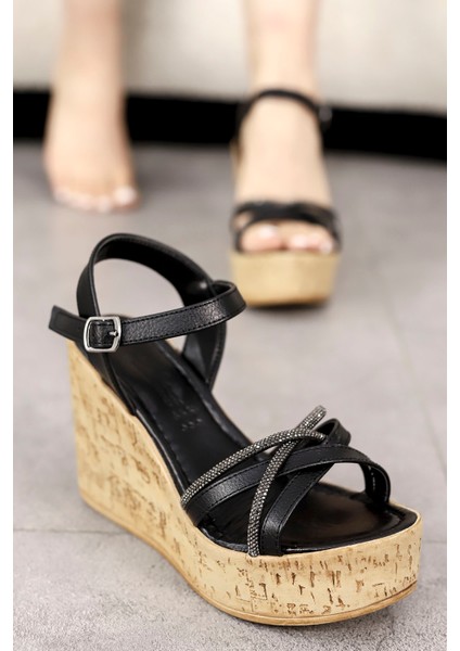 Etl 016 Dolgu Tabanlı Taş Detaylı Sandalet