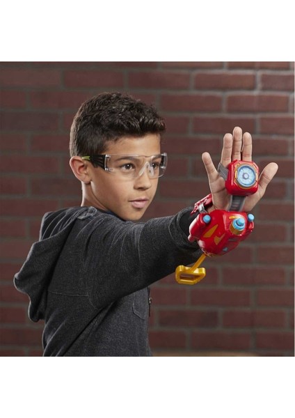 Elite E7376 Nerf Elite - Iron Man, Avengers Power Moves +5 Yaş 1 Adet