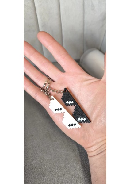 Pixel Gözlük Tasarımlı Ikili Anahtarlık Seti | Siyah & Beyaz 3D Baskı | Retro Hediyelik modelleri