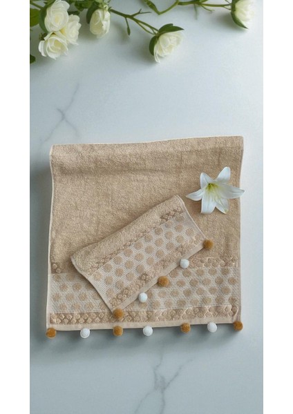 Analı Kızlı Pomponlu 2 Li Havlu Set