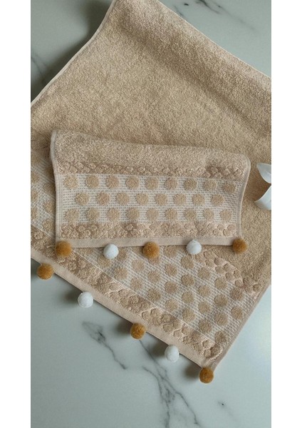 Analı Kızlı Pomponlu 2 Li Havlu Set fiyatları