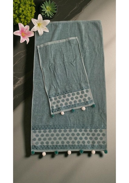 Analı Kızlı Pomponlu 2 Li Havlu Set