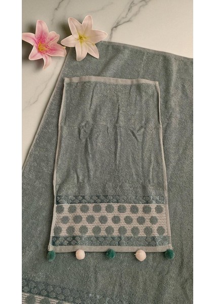 Analı Kızlı Pomponlu 2 Li Havlu Set modelleri