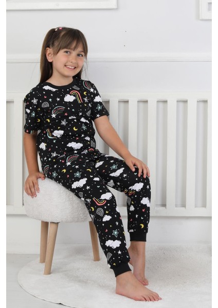 %100 Pamuk Gökkuşağı Desenli Kısa Kollu Manşetli Paça Kız Çocuk Pijama Takımı 3-8 Yaş modelleri