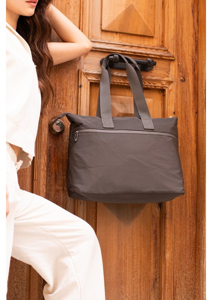 Kadın 6 Gözlü Kullanışlı Suya Dayanıklı Paraşüt Kumaş Büyük Boy El ve Omuz Çantası modelleri