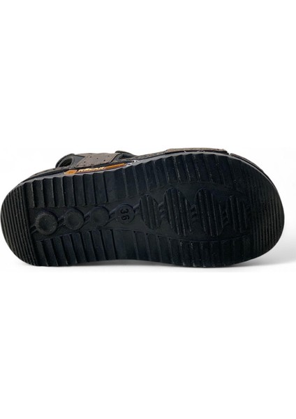 109 Genç Sandalet indirimleri